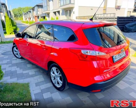 Красный Форд Фокус, объемом двигателя 1.6 л и пробегом 235 тыс. км за 4999 $, фото 2 на Automoto.ua