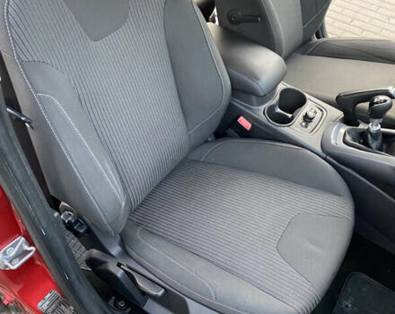 Червоний Форд Фокус, об'ємом двигуна 1.6 л та пробігом 159 тис. км за 6900 $, фото 21 на Automoto.ua