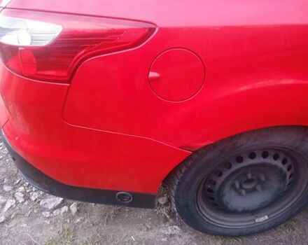 Красный Форд Фокус, объемом двигателя 1.6 л и пробегом 210 тыс. км за 5100 $, фото 4 на Automoto.ua