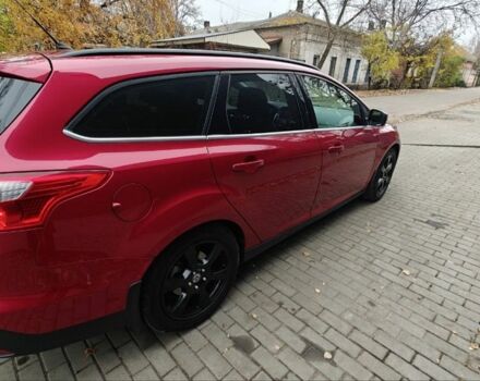 Червоний Форд Фокус, об'ємом двигуна 1.6 л та пробігом 26 тис. км за 13000 $, фото 3 на Automoto.ua