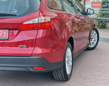 Форд Фокус 2012 в Стрые на Automoto.ua Красный Форд Фокус, объемом двигателя 1.6 л и пробегом 258 тыс. км за 7250 $, фото 40 на Automoto.ua