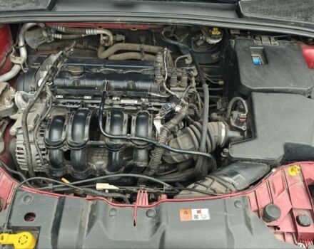 Червоний Форд Фокус, об'ємом двигуна 1.6 л та пробігом 26 тис. км за 13000 $, фото 8 на Automoto.ua