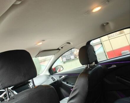 Червоний Форд Фокус, об'ємом двигуна 1.6 л та пробігом 26 тис. км за 13000 $, фото 15 на Automoto.ua