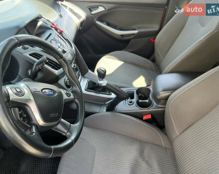 Червоний Форд Фокус, об'ємом двигуна 1.6 л та пробігом 258 тис. км за 9100 $, фото 12 на Automoto.ua