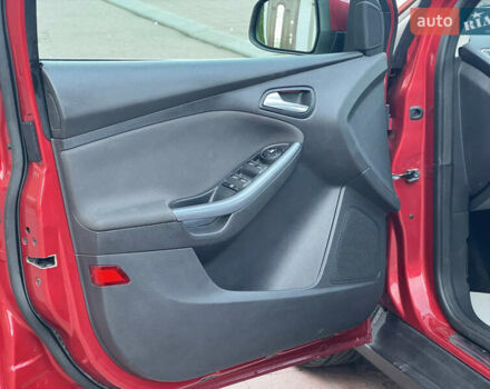 Форд Фокус 2012 в Стрые на Automoto.ua Красный Форд Фокус, объемом двигателя 1.6 л и пробегом 258 тыс. км за 7250 $, фото 92 на Automoto.ua