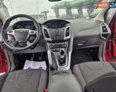 Червоний Форд Фокус, об'ємом двигуна 1.6 л та пробігом 235 тис. км за 6999 $, фото 54 на Automoto.ua