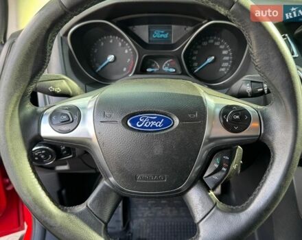 Красный Форд Фокус, объемом двигателя 1.6 л и пробегом 221 тыс. км за 5700 $, фото 13 на Automoto.ua