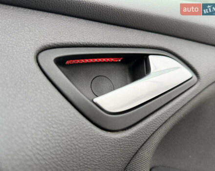 Червоний Форд Фокус, об'ємом двигуна 1.6 л та пробігом 242 тис. км за 7250 $, фото 36 на Automoto.ua