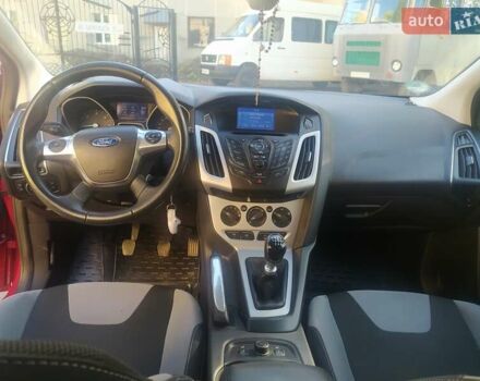 Червоний Форд Фокус, об'ємом двигуна 1.6 л та пробігом 219 тис. км за 7500 $, фото 13 на Automoto.ua