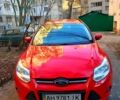 Красный Форд Фокус, объемом двигателя 1 л и пробегом 215 тыс. км за 4900 $, фото 1 на Automoto.ua