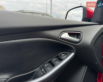 Червоний Форд Фокус, об'ємом двигуна 1.6 л та пробігом 229 тис. км за 8700 $, фото 49 на Automoto.ua