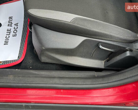 Червоний Форд Фокус, об'ємом двигуна 1.56 л та пробігом 213 тис. км за 7500 $, фото 19 на Automoto.ua