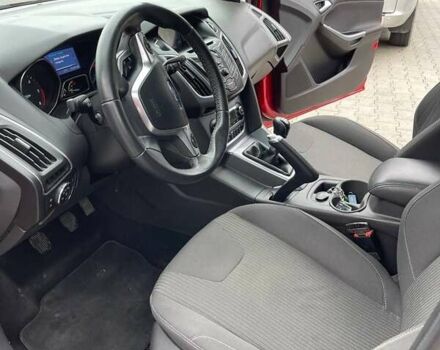 Красный Форд Фокус, объемом двигателя 1.6 л и пробегом 215 тыс. км за 8500 $, фото 16 на Automoto.ua