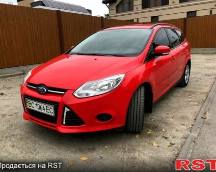 Форд Фокус 2013 в Харькове на Automoto.ua Красный Форд Фокус, объемом двигателя 1 л и пробегом 148 тыс. км за 6200 $, фото 4 на Automoto.ua