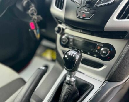 Червоний Форд Фокус, об'ємом двигуна 1.6 л та пробігом 213 тис. км за 7500 $, фото 13 на Automoto.ua