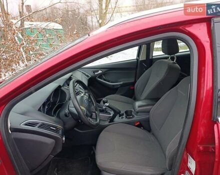 Красный Форд Фокус, объемом двигателя 1.6 л и пробегом 263 тыс. км за 6499 $, фото 3 на Automoto.ua