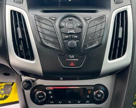 Червоний Форд Фокус, об'ємом двигуна 1.6 л та пробігом 213 тис. км за 7500 $, фото 12 на Automoto.ua