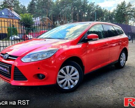 Красный Форд Фокус, объемом двигателя 1 л и пробегом 190 тыс. км за 5999 $, фото 1 на Automoto.ua