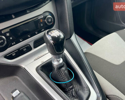 Червоний Форд Фокус, об'ємом двигуна 1.56 л та пробігом 213 тис. км за 7500 $, фото 14 на Automoto.ua