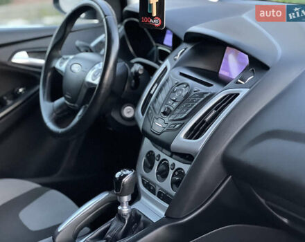 Красный Форд Фокус, объемом двигателя 1.6 л и пробегом 217 тыс. км за 7200 $, фото 38 на Automoto.ua