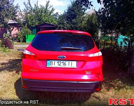 Красный Форд Фокус, объемом двигателя 1 л и пробегом 200 тыс. км за 5500 $, фото 1 на Automoto.ua