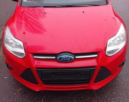 Красный Форд Фокус, объемом двигателя 1 л и пробегом 149 тыс. км за 6200 $, фото 6 на Automoto.ua