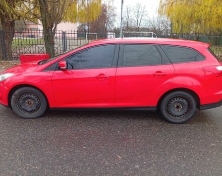 Красный Форд Фокус, объемом двигателя 1 л и пробегом 149 тыс. км за 6200 $, фото 5 на Automoto.ua