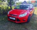 Красный Форд Фокус, объемом двигателя 1 л и пробегом 200 тыс. км за 5500 $, фото 1 на Automoto.ua