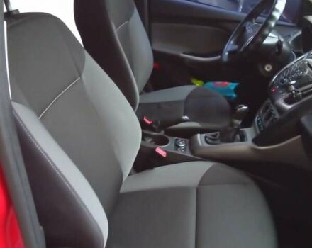 Красный Форд Фокус, объемом двигателя 1 л и пробегом 149 тыс. км за 6200 $, фото 4 на Automoto.ua