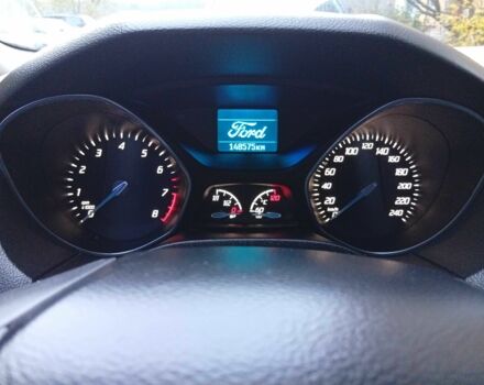 Красный Форд Фокус, объемом двигателя 1 л и пробегом 149 тыс. км за 6200 $, фото 3 на Automoto.ua