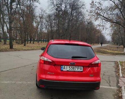 Красный Форд Фокус, объемом двигателя 1 л и пробегом 168 тыс. км за 6000 $, фото 2 на Automoto.ua