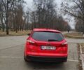 Красный Форд Фокус, объемом двигателя 1 л и пробегом 168 тыс. км за 6000 $, фото 2 на Automoto.ua