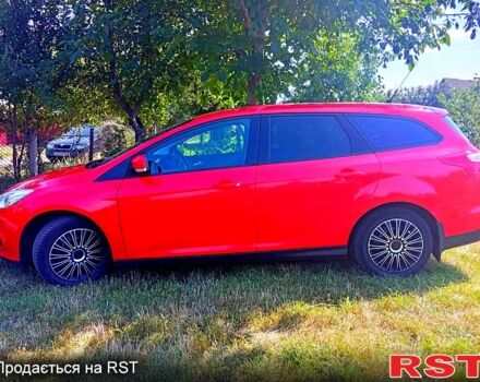 Красный Форд Фокус, объемом двигателя 1 л и пробегом 200 тыс. км за 5500 $, фото 5 на Automoto.ua