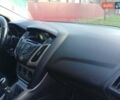 Красный Форд Фокус, объемом двигателя 1 л и пробегом 200 тыс. км за 5800 $, фото 8 на Automoto.ua