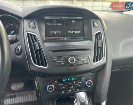 Красный Форд Фокус, объемом двигателя 1.5 л и пробегом 240 тыс. км за 9950 $, фото 10 на Automoto.ua