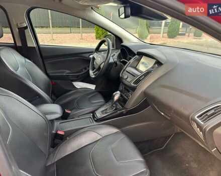 Красный Форд Фокус, объемом двигателя 1.5 л и пробегом 239 тыс. км за 10990 $, фото 13 на Automoto.ua