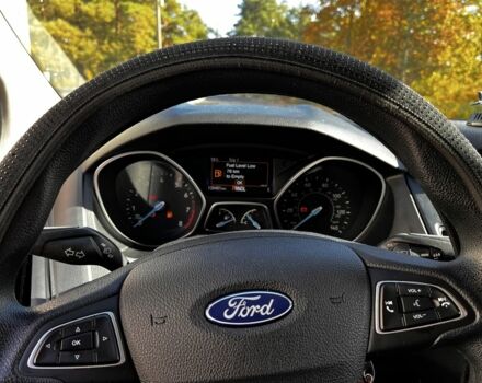 Червоний Форд Фокус, об'ємом двигуна 2 л та пробігом 139 тис. км за 8500 $, фото 5 на Automoto.ua