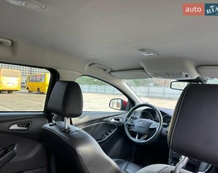 Красный Форд Фокус, объемом двигателя 1.5 л и пробегом 240 тыс. км за 9950 $, фото 33 на Automoto.ua