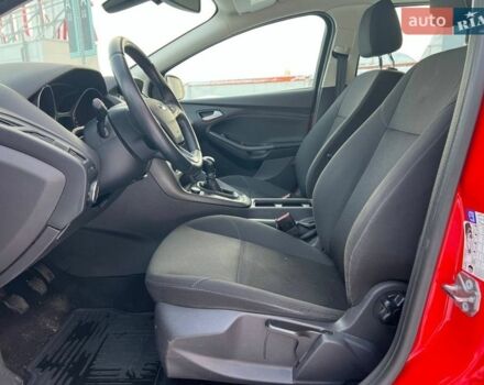 Красный Форд Фокус, объемом двигателя 1 л и пробегом 117 тыс. км за 6190 $, фото 10 на Automoto.ua