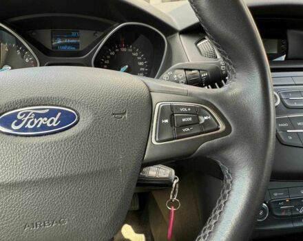 Красный Форд Фокус, объемом двигателя 1 л и пробегом 110 тыс. км за 6490 $, фото 19 на Automoto.ua