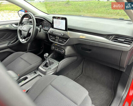 Красный Форд Фокус, объемом двигателя 1.5 л и пробегом 96 тыс. км за 14300 $, фото 38 на Automoto.ua