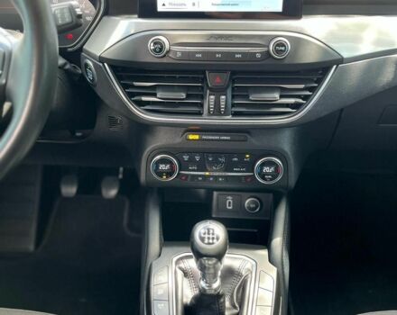 Красный Форд Фокус, объемом двигателя 0 л и пробегом 96 тыс. км за 14700 $, фото 7 на Automoto.ua