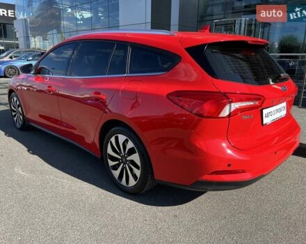 Красный Форд Фокус, объемом двигателя 1 л и пробегом 63 тыс. км за 15500 $, фото 4 на Automoto.ua