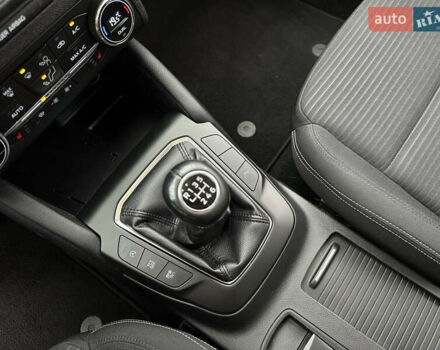 Красный Форд Фокус, объемом двигателя 1.5 л и пробегом 96 тыс. км за 14300 $, фото 32 на Automoto.ua