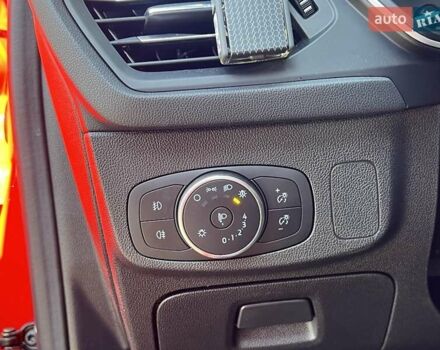 Красный Форд Фокус, объемом двигателя 1 л и пробегом 63 тыс. км за 15500 $, фото 12 на Automoto.ua