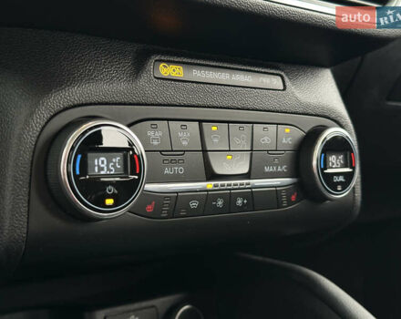 Красный Форд Фокус, объемом двигателя 1.5 л и пробегом 96 тыс. км за 14300 $, фото 35 на Automoto.ua