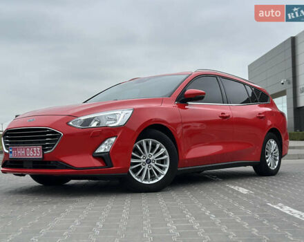 Красный Форд Фокус, объемом двигателя 1.5 л и пробегом 96 тыс. км за 14300 $, фото 7 на Automoto.ua
