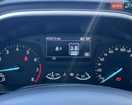 Красный Форд Фокус, объемом двигателя 1 л и пробегом 63 тыс. км за 15500 $, фото 22 на Automoto.ua