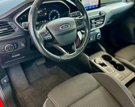 Красный Форд Фокус, объемом двигателя 1.5 л и пробегом 242 тыс. км за 12499 $, фото 8 на Automoto.ua