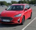 Красный Форд Фокус, объемом двигателя 1.5 л и пробегом 242 тыс. км за 13800 $, фото 1 на Automoto.ua